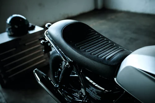 Brixton_Sunray-125_Bullet-Silver_seat_detail